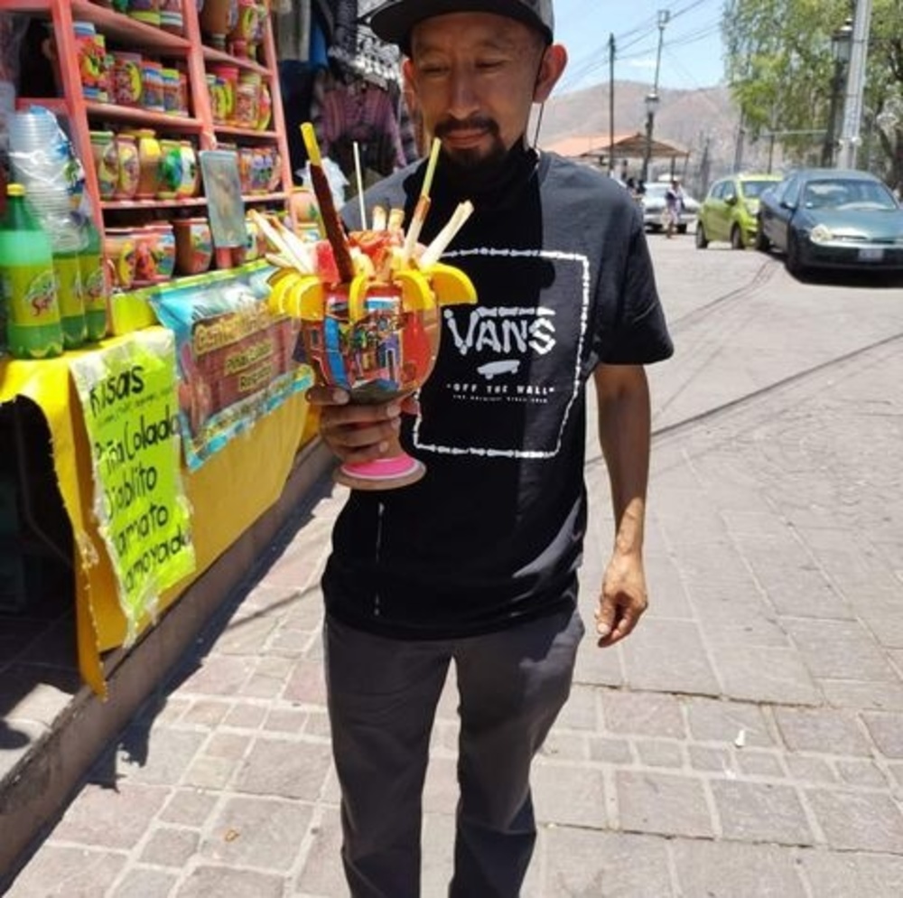 Meet your Posher, Ernesto